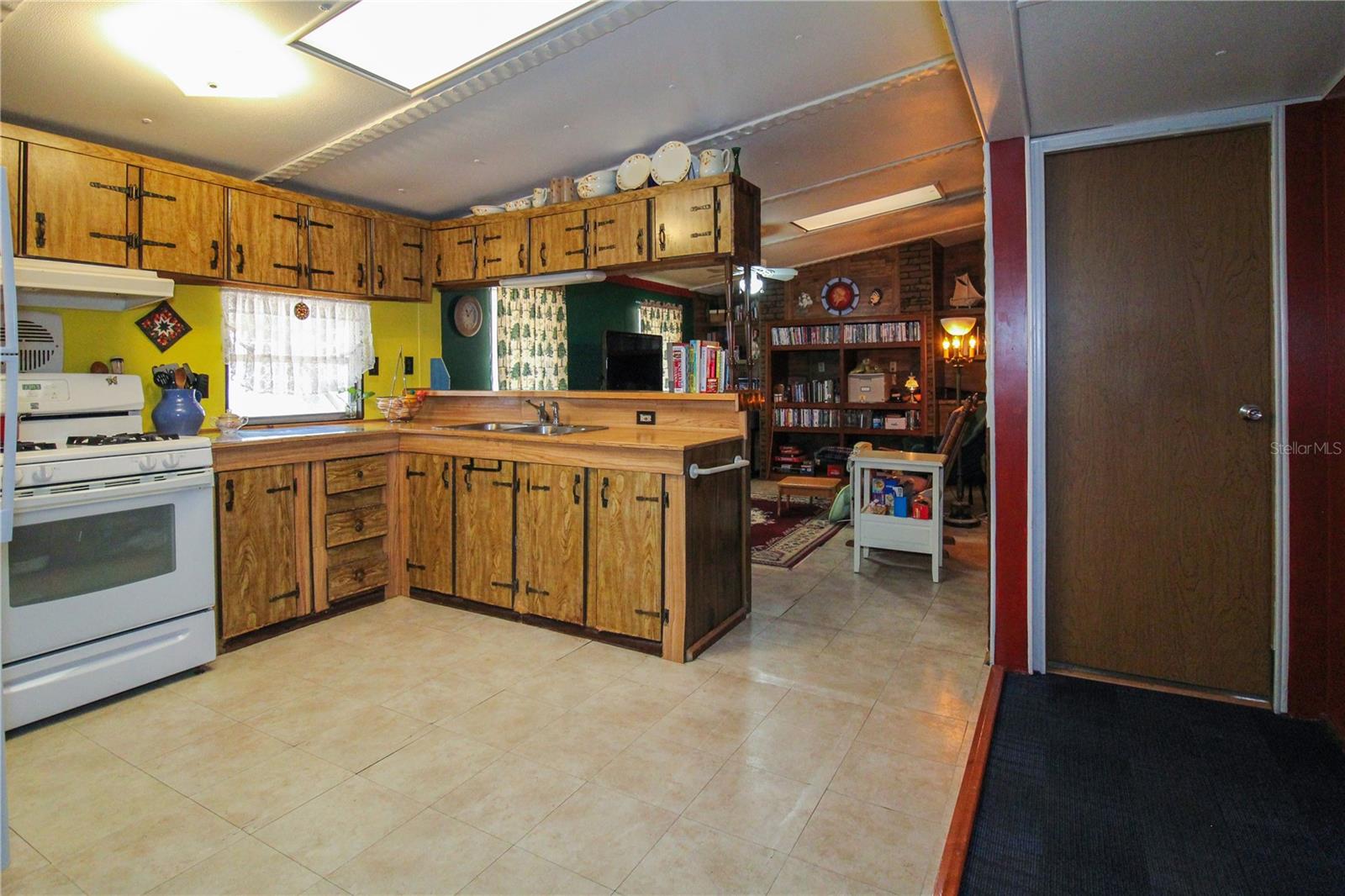 Image 21 of 25 For 11131 113th Street