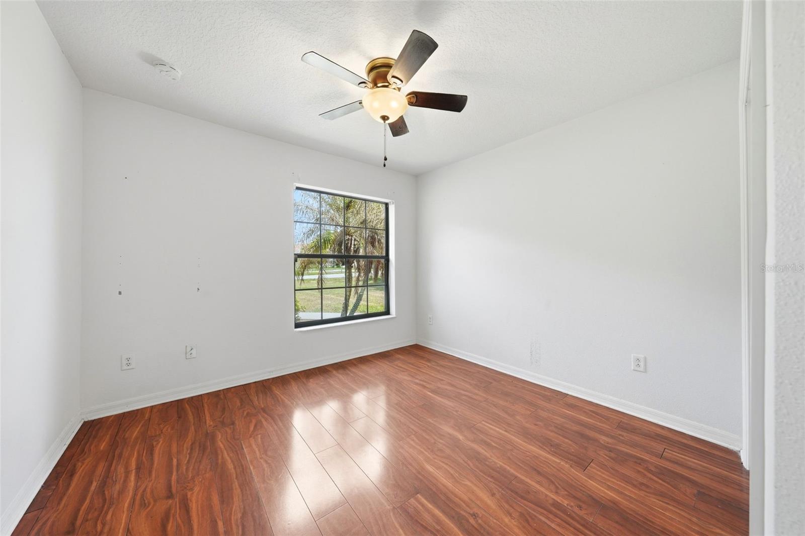 Image 23 of 56 For 36341 Grand Island Oaks Circle