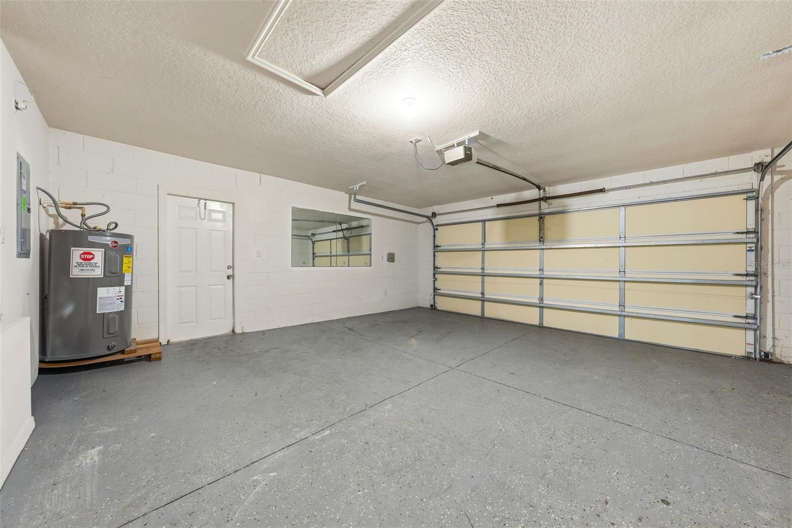 Image 34 of 56 For 36341 Grand Island Oaks Circle