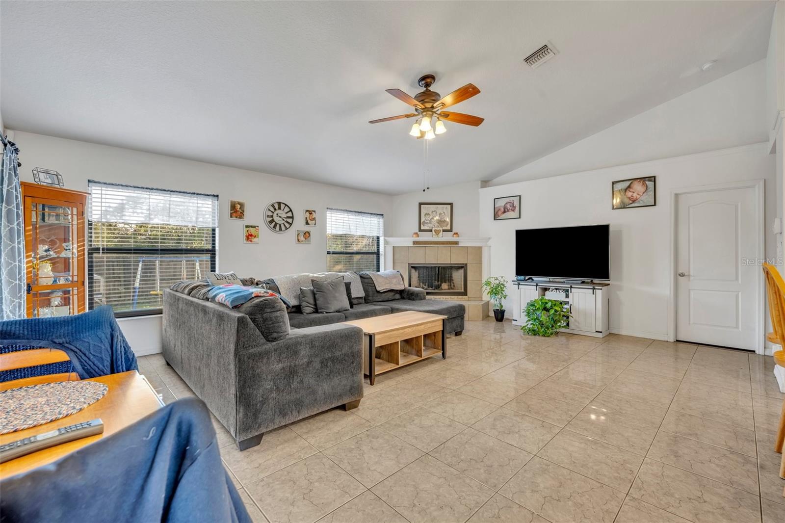 Image 4 of 14 For 36341 Grand Island Oaks Circle