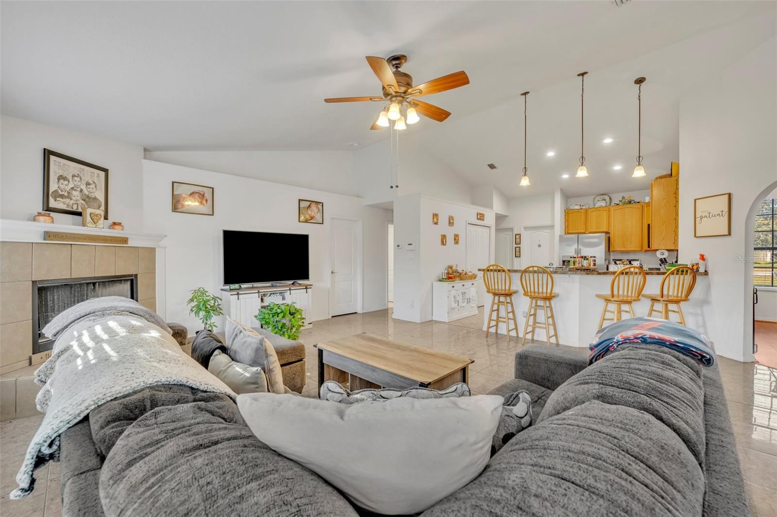 Image 5 of 14 For 36341 Grand Island Oaks Circle