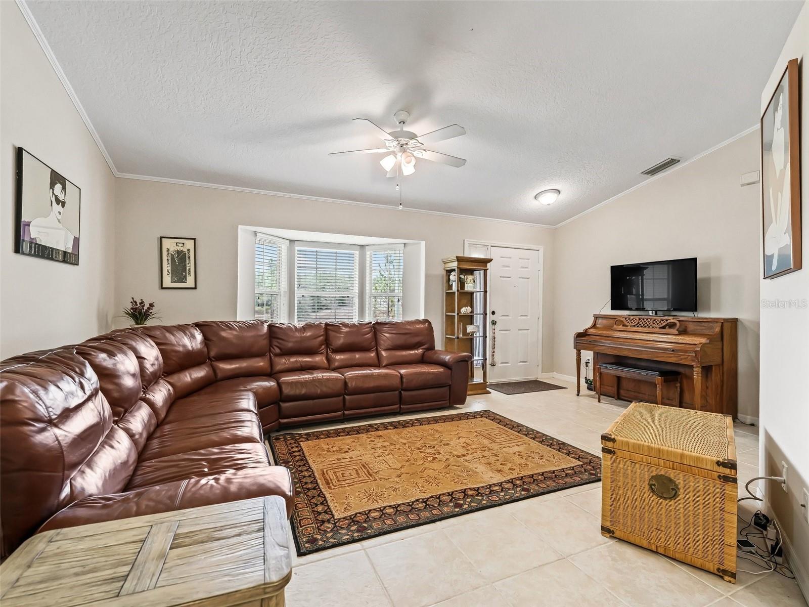 Image 10 of 32 For 39727 Redbud Road