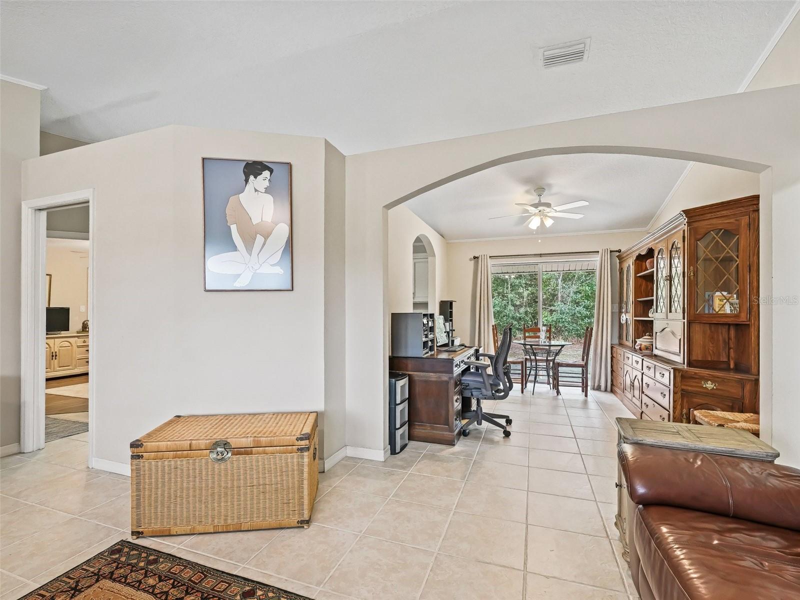 Image 11 of 32 For 39727 Redbud Road