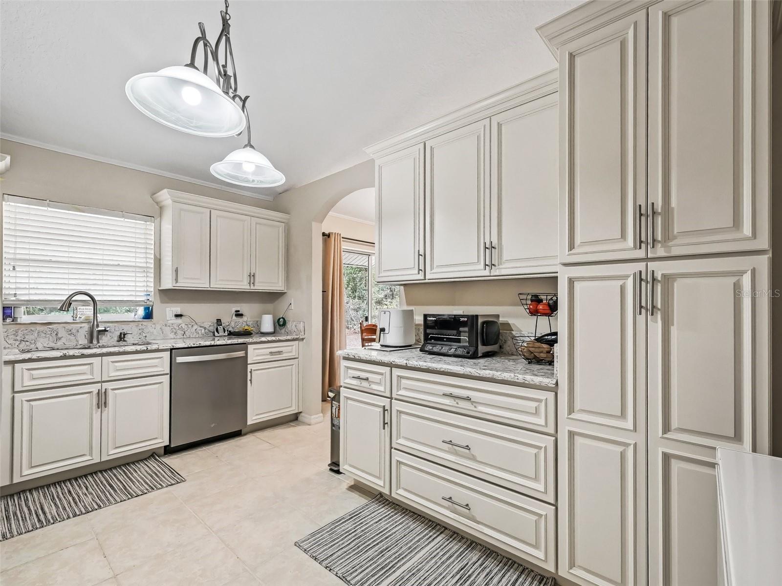 Image 17 of 32 For 39727 Redbud Road