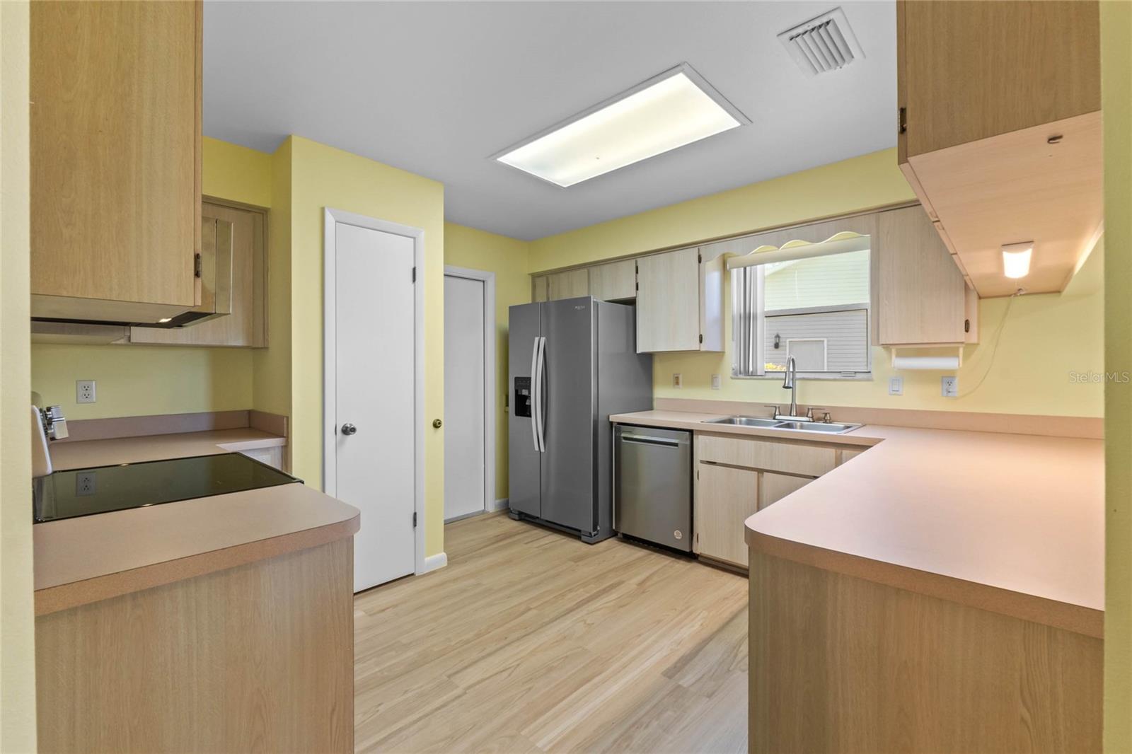 Image 15 of 85 For 26548 Deuce Court