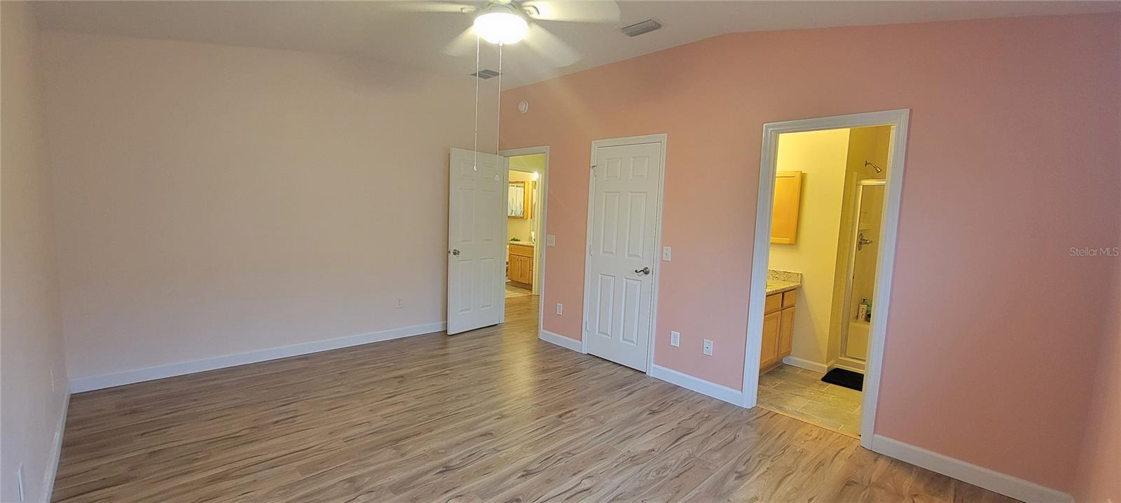 Image 12 of 16 For 3621 Amelia Avenue