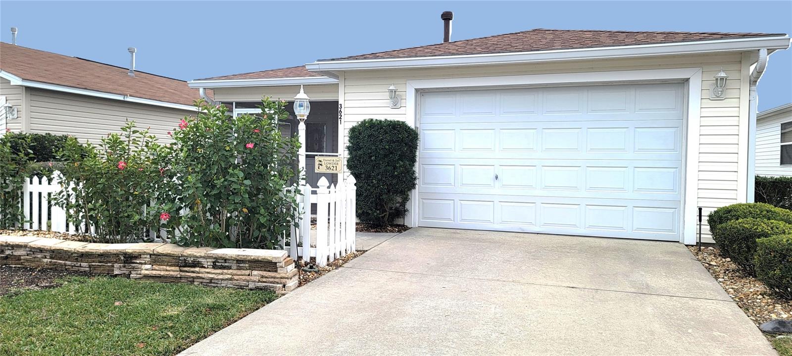Image 2 of 16 For 3621 Amelia Avenue