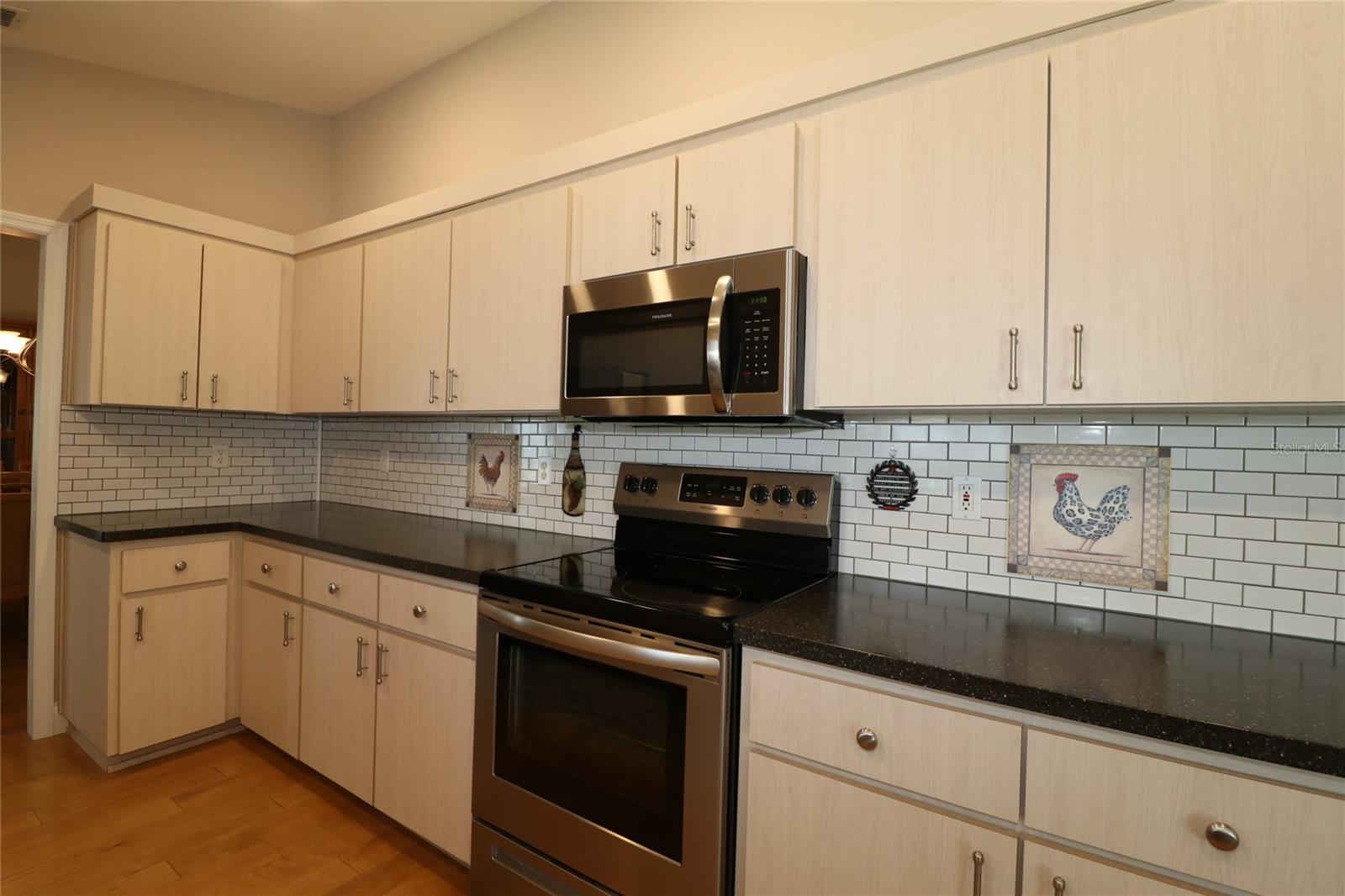Image 13 of 65 For 13709 89th Avenue
