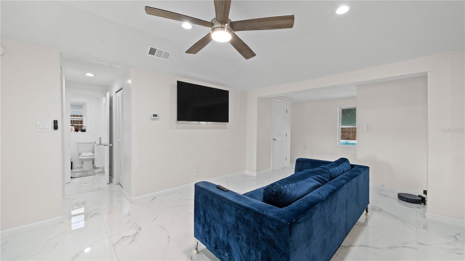 Image 7 of 33 For 1212 59th Street S