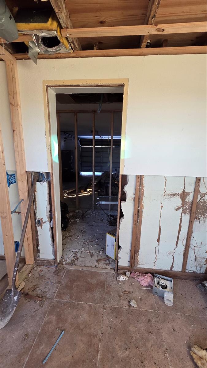 Image 13 of 31 For 4020 Headsail Drive