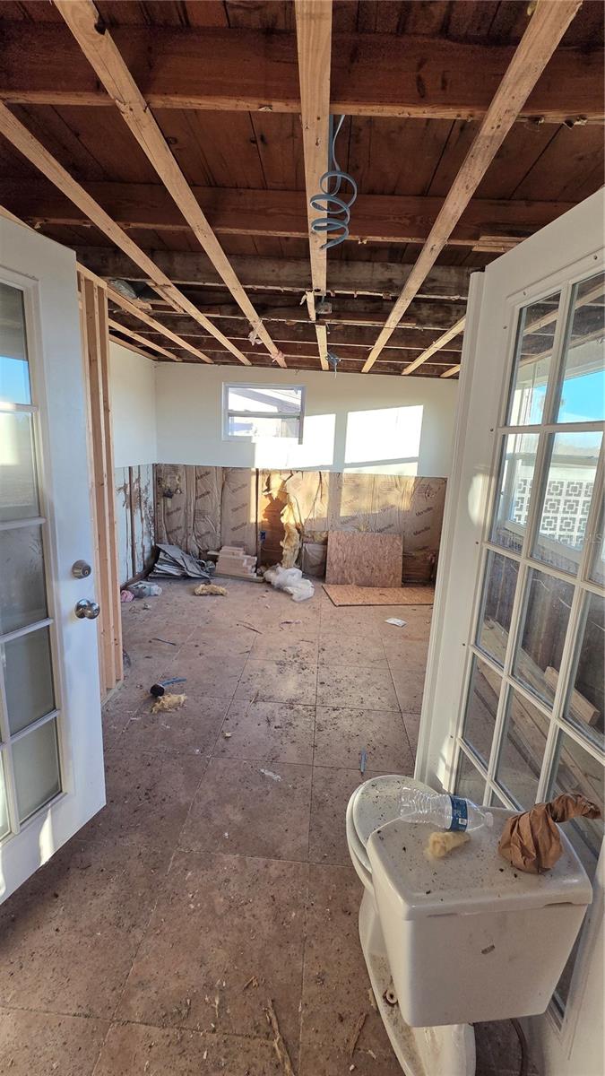 Image 14 of 31 For 4020 Headsail Drive