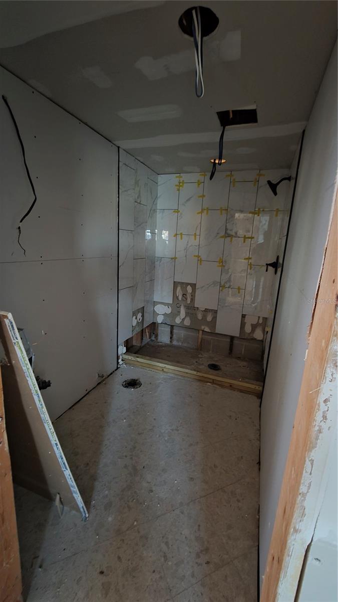 Image 28 of 31 For 4020 Headsail Drive