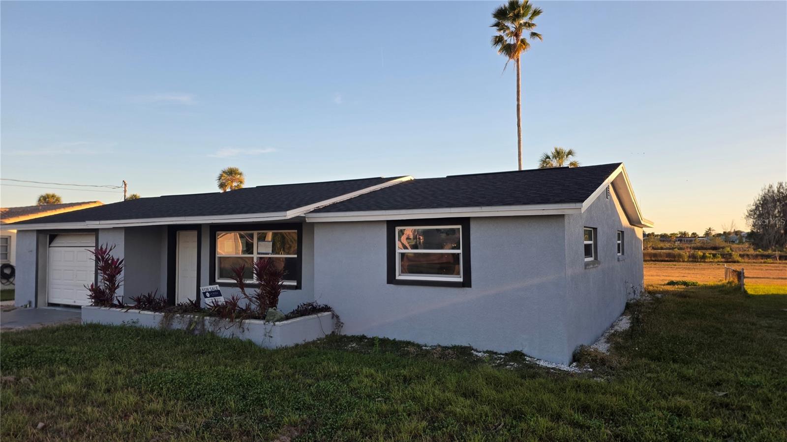 Image 3 of 31 For 4020 Headsail Drive