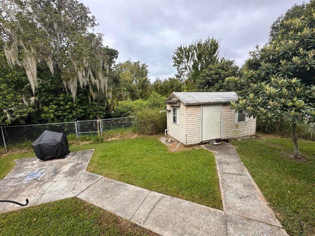 Image 17 of 17 For 17049 Bay Avenue