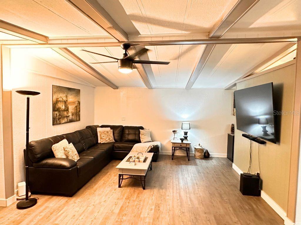 Image 3 of 17 For 17049 Bay Avenue