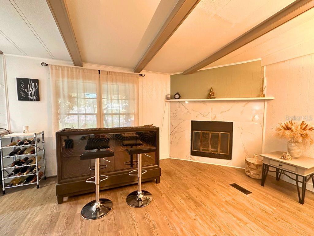 Image 4 of 17 For 17049 Bay Avenue