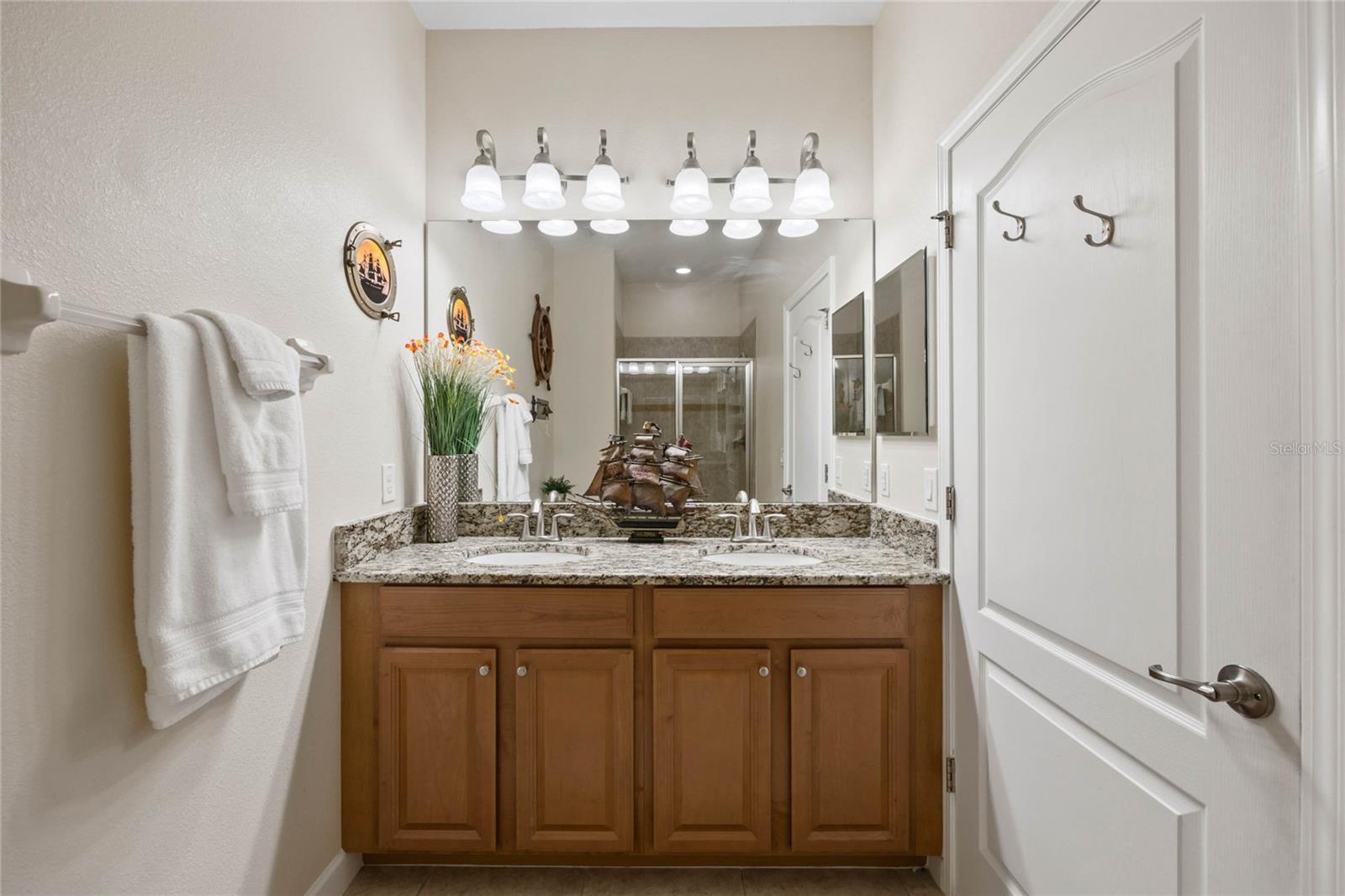 Image 21 of 65 For 8955 Coco Palm Road