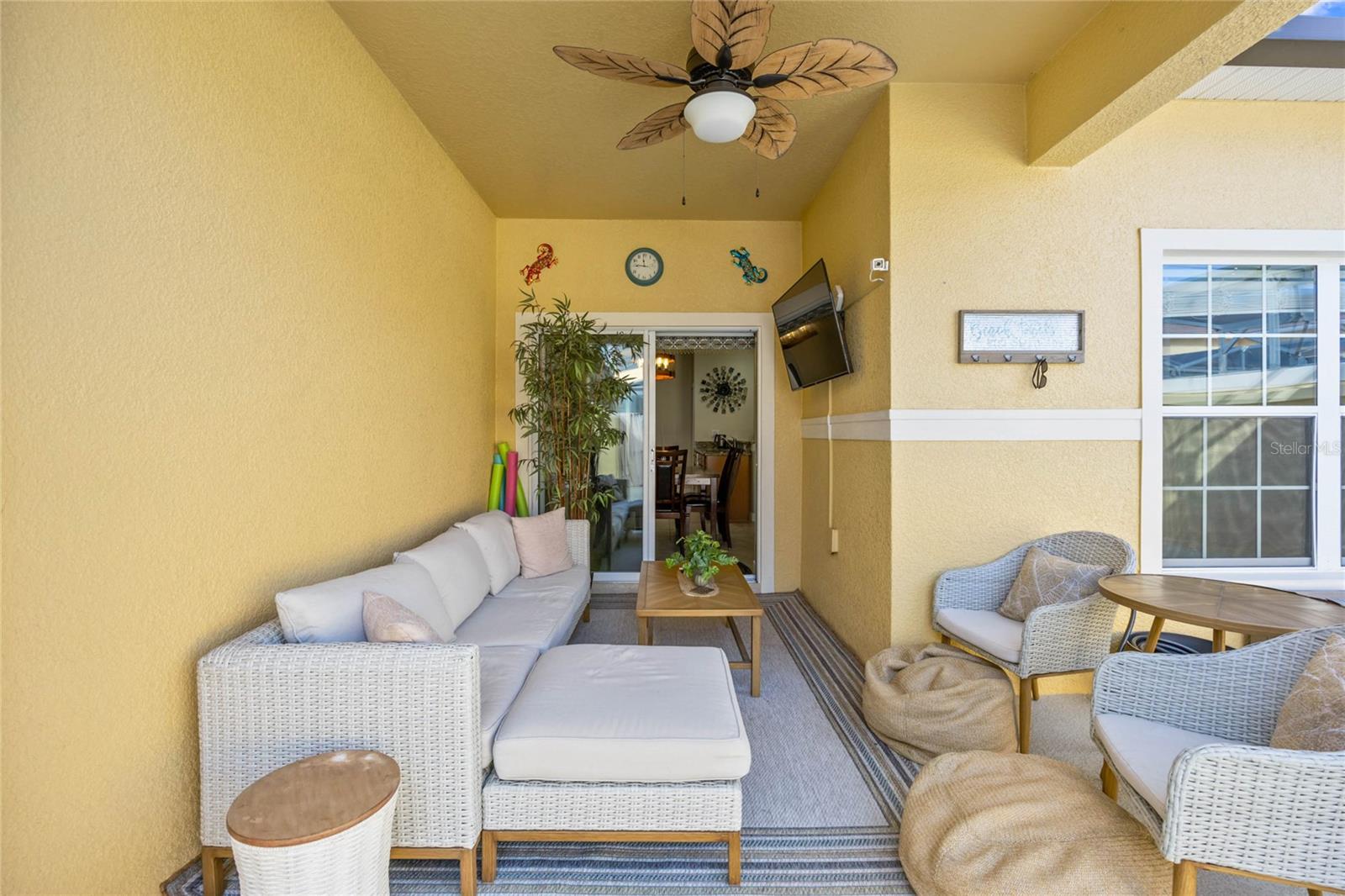 Image 23 of 65 For 8955 Coco Palm Road