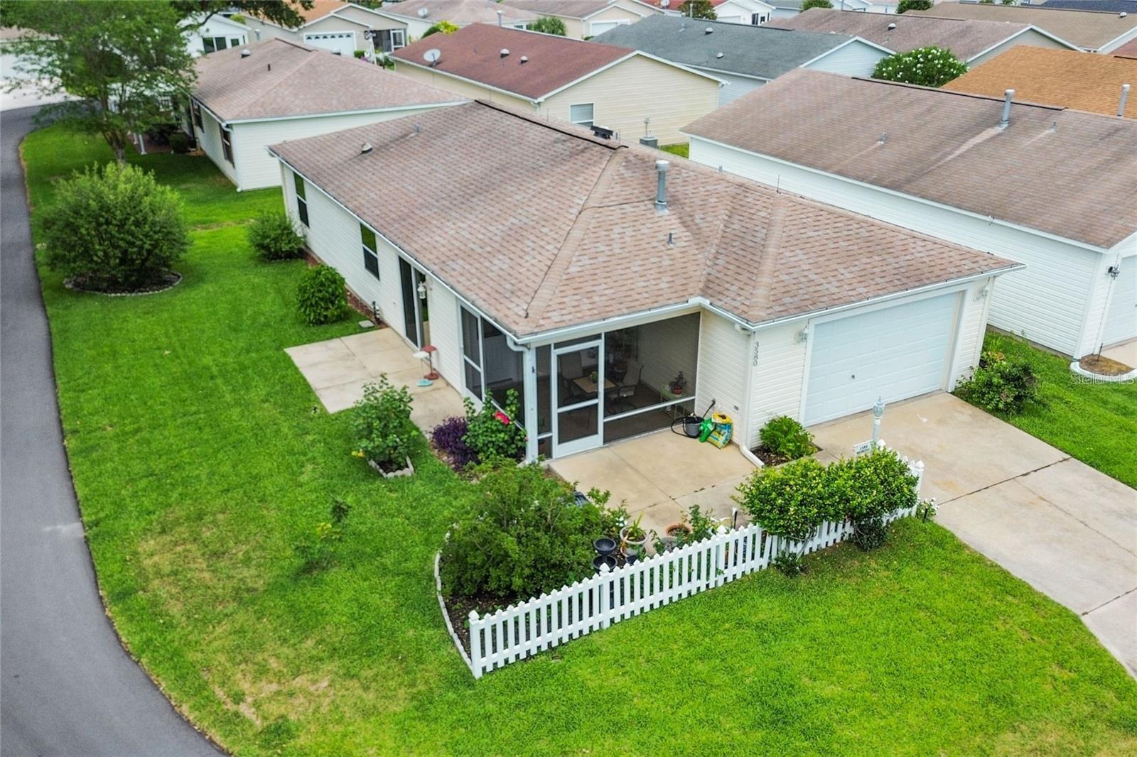 Image 21 of 23 For 3580 Amelia Avenue