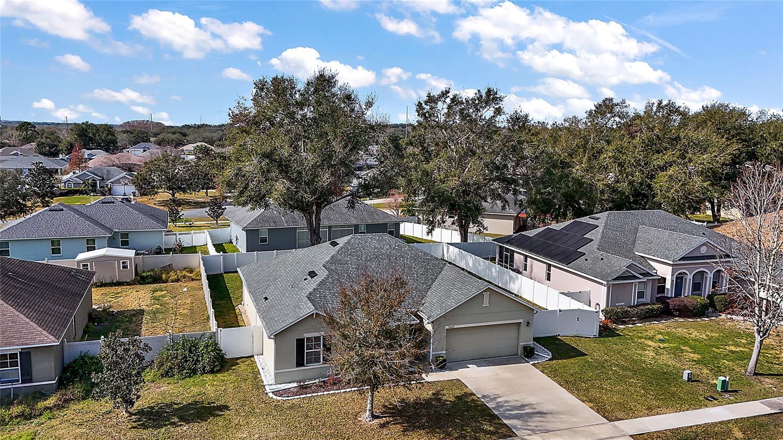 Image 3 of 32 For 36628 Grand Island Oaks Cir