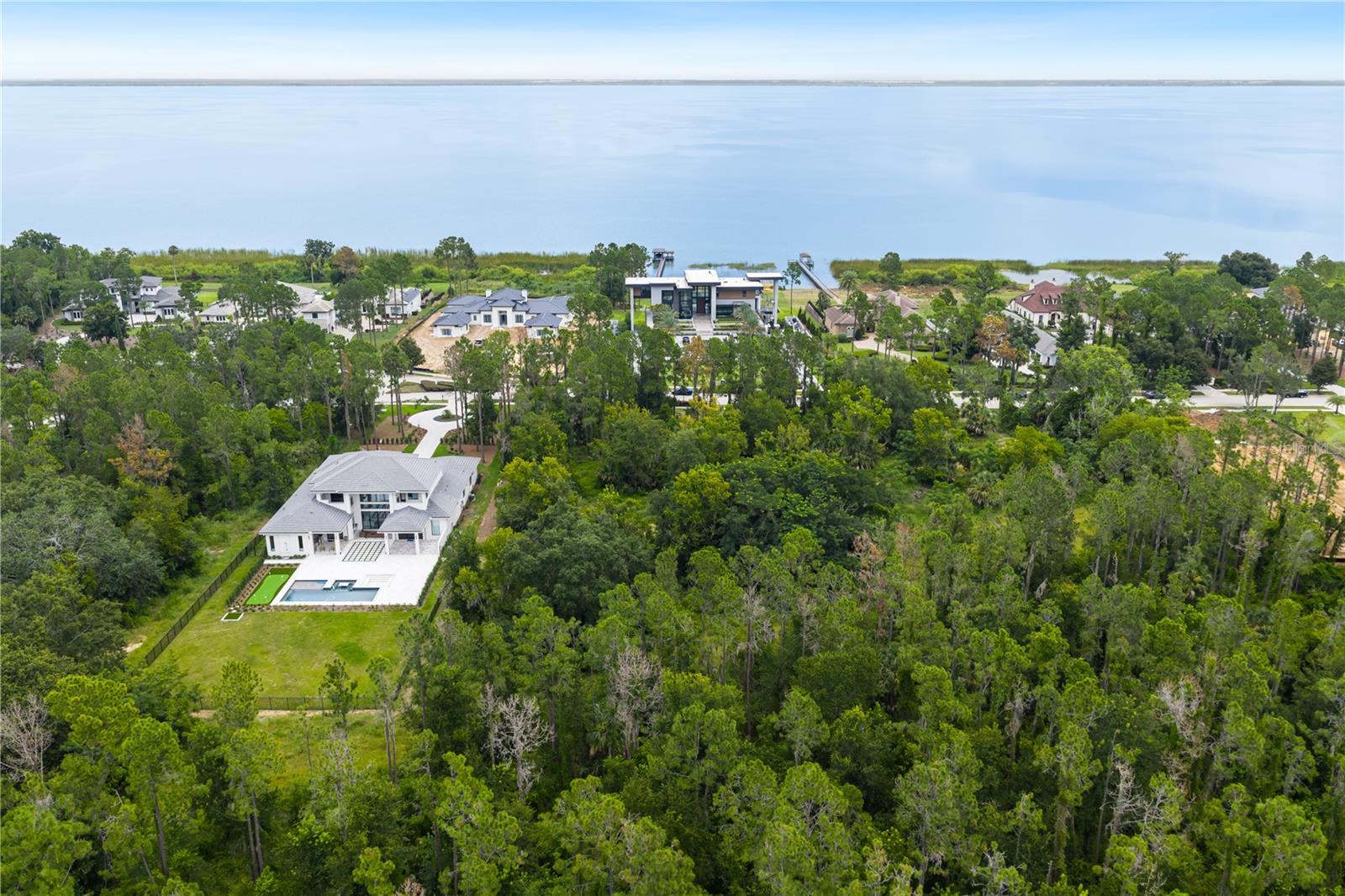 Image 2 of 3 For 15532 Pendio Drive