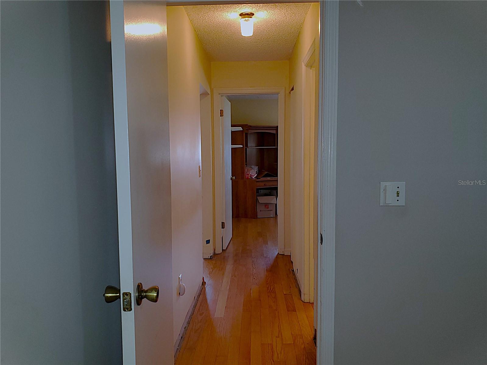 Image 12 of 44 For 10337 176th Street