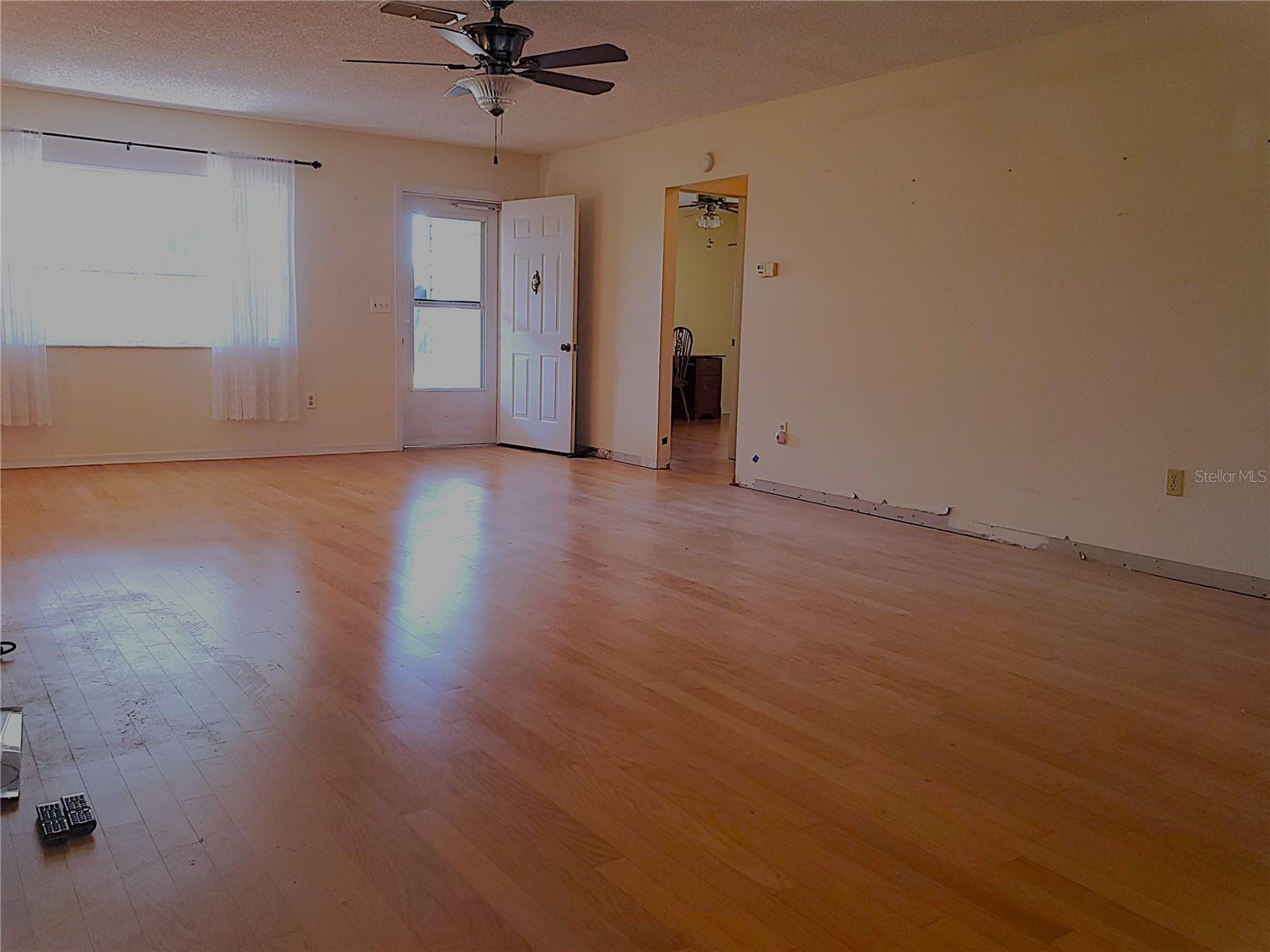 Image 19 of 44 For 10337 176th Street