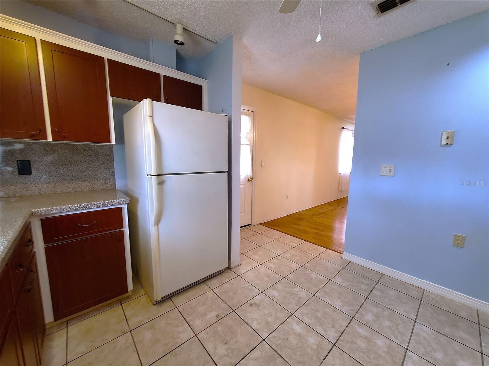 Image 28 of 44 For 10337 176th Street
