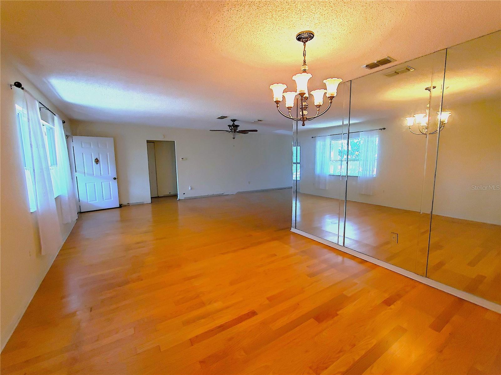 Image 30 of 44 For 10337 176th Street