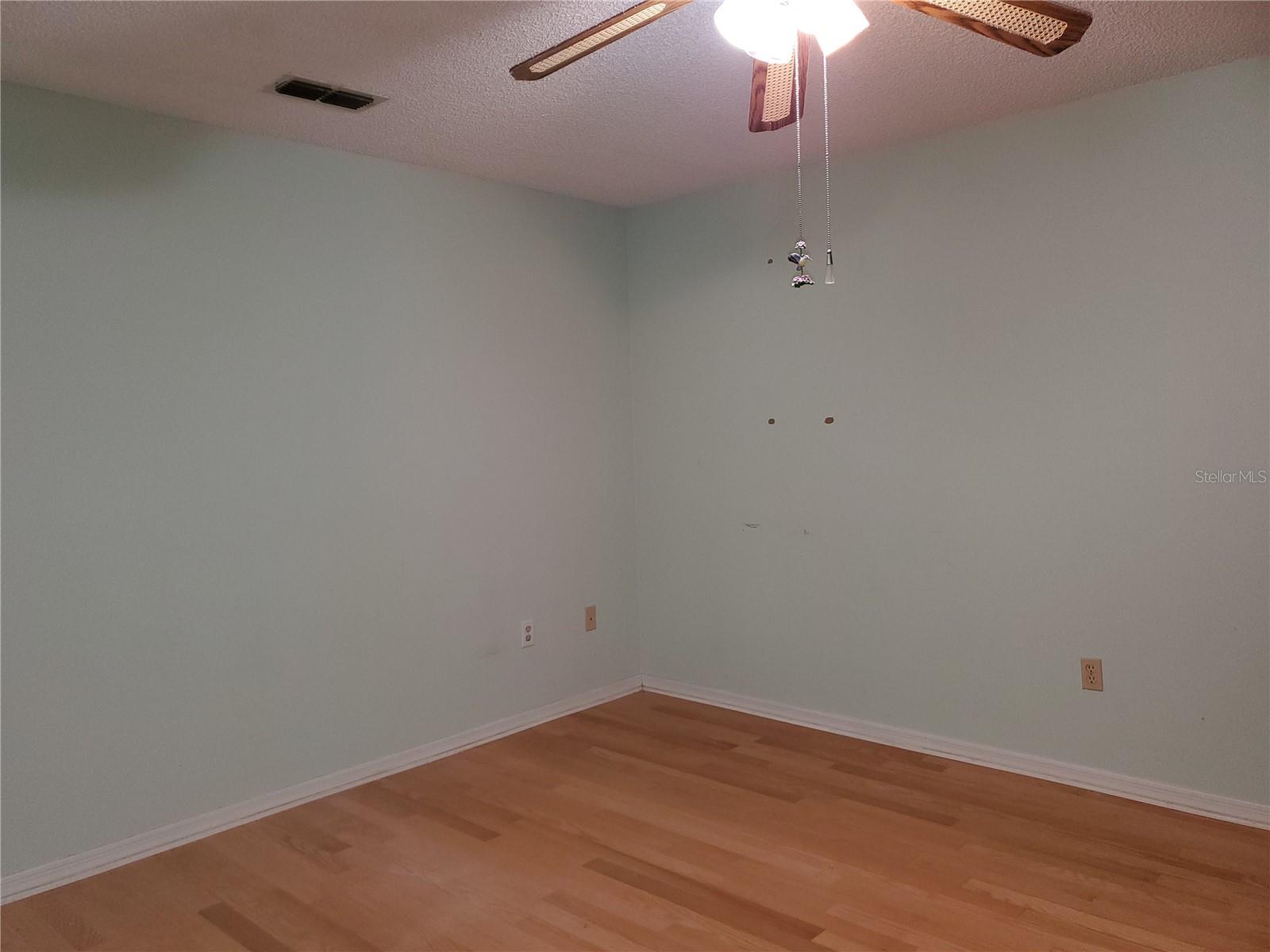 Image 33 of 44 For 10337 176th Street