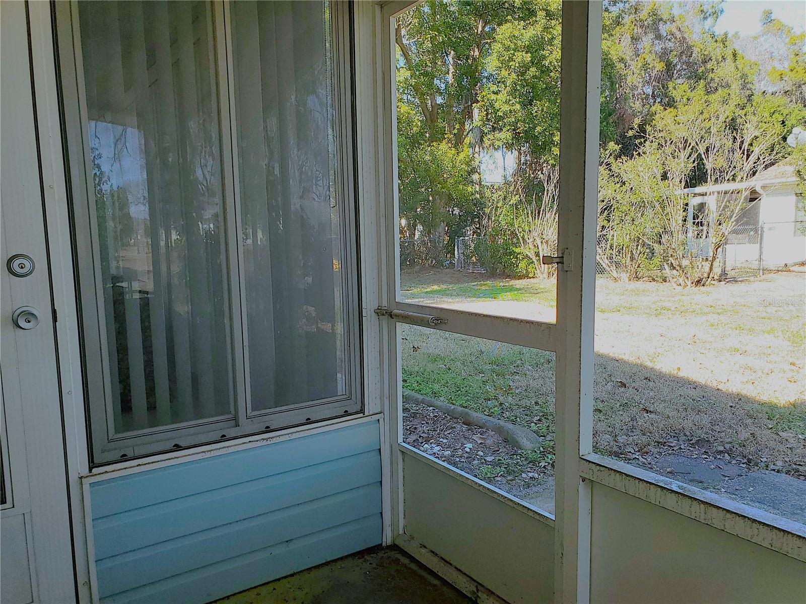 Image 40 of 44 For 10337 176th Street