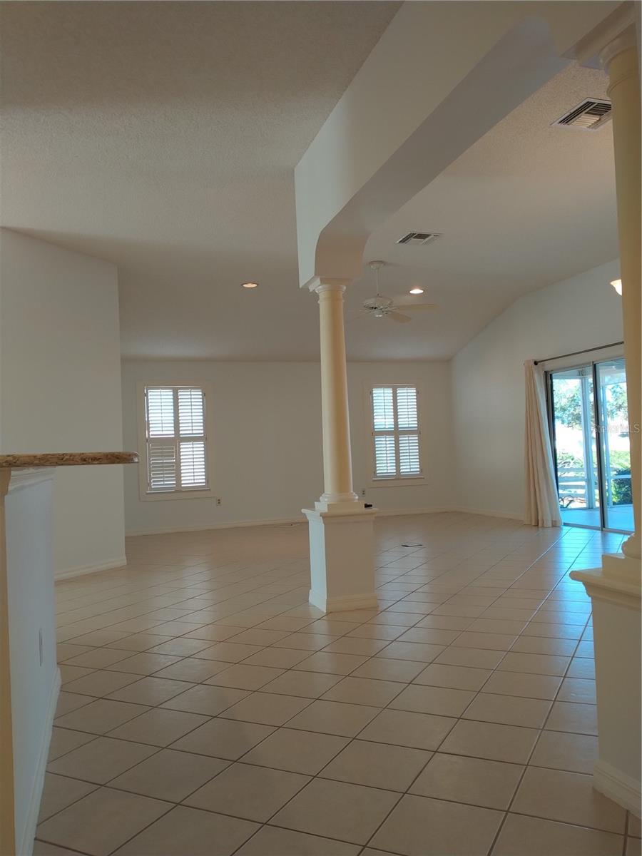 Image 11 of 30 For 1233 Oak Forest Drive