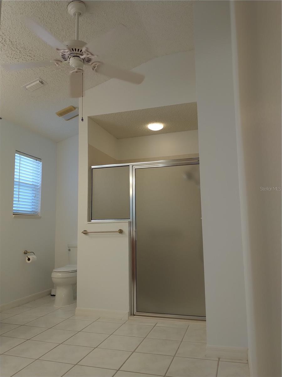 Image 18 of 30 For 1233 Oak Forest Drive