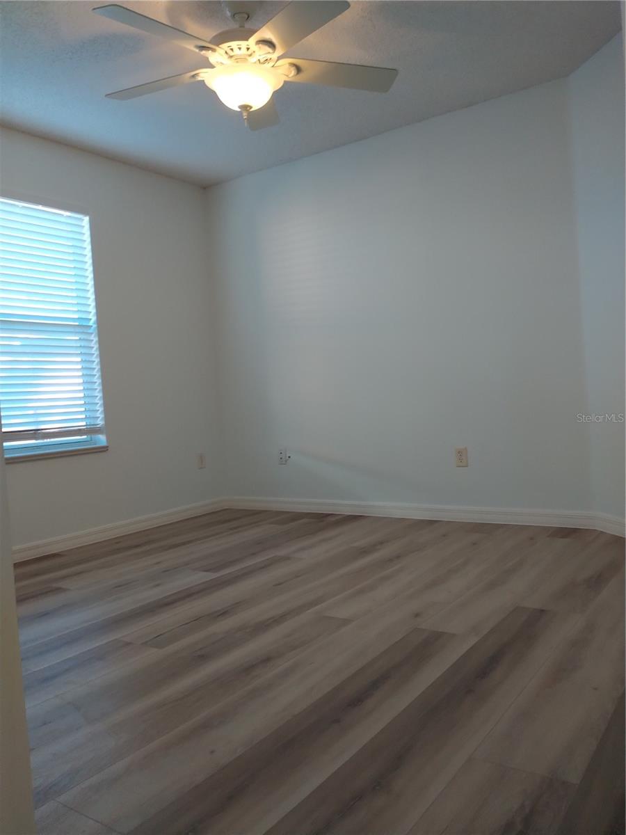 Image 22 of 30 For 1233 Oak Forest Drive
