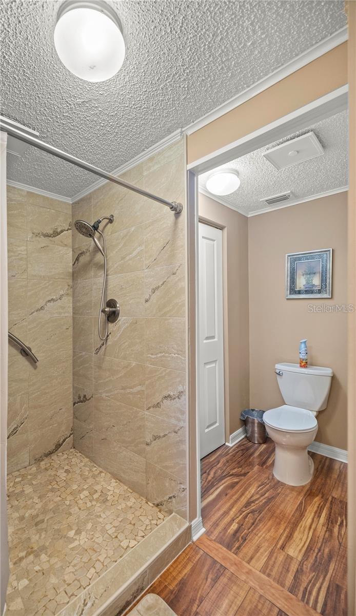 Image 10 of 32 For 705 Devon Drive