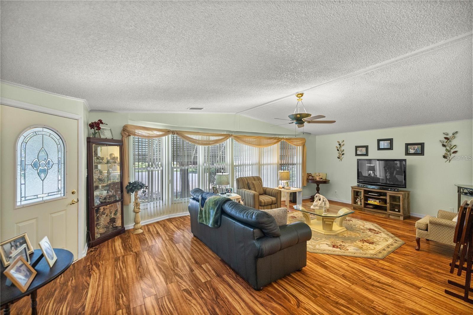 Image 19 of 32 For 705 Devon Drive
