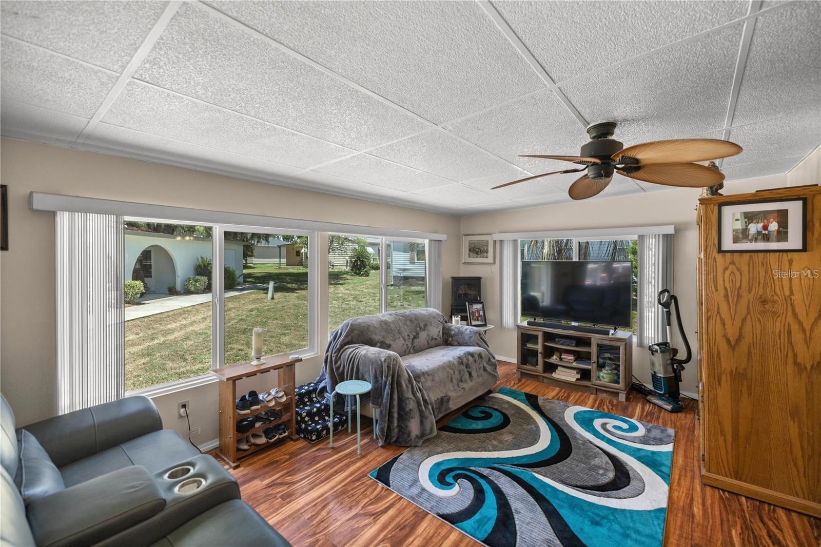 Image 22 of 32 For 705 Devon Drive