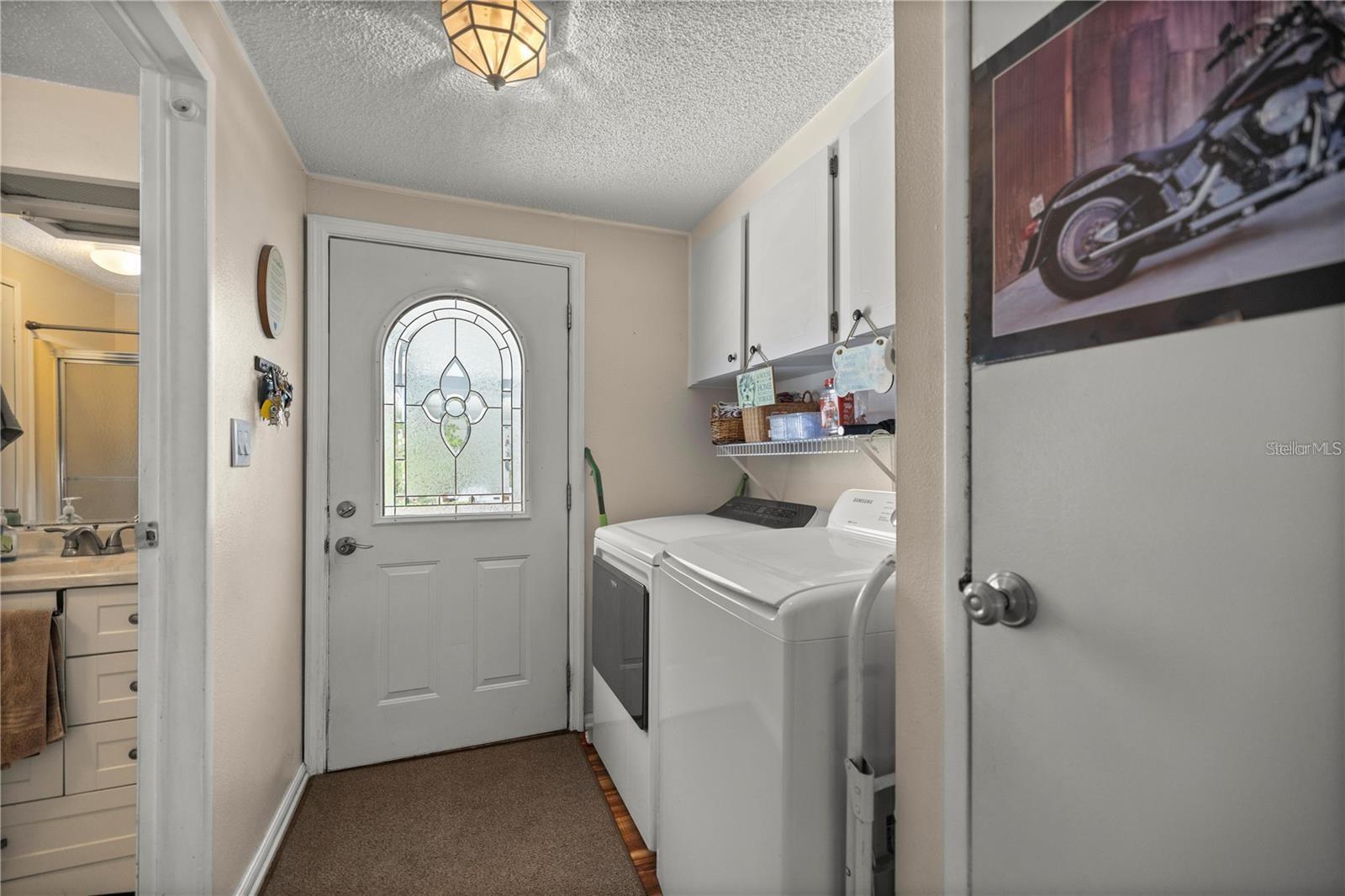 Image 4 of 32 For 705 Devon Drive