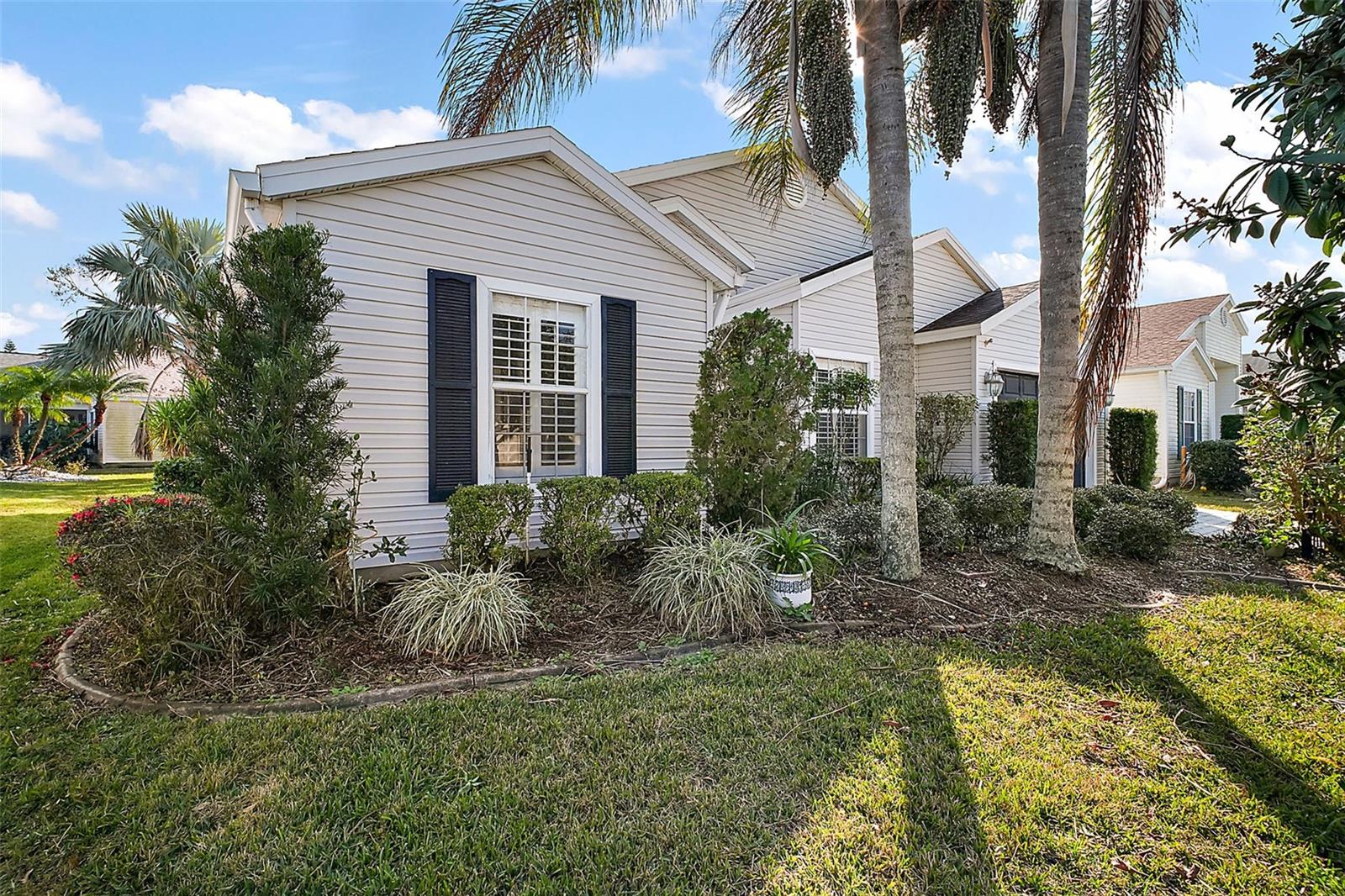 Image 10 of 47 For 25324 Hibiscus Street