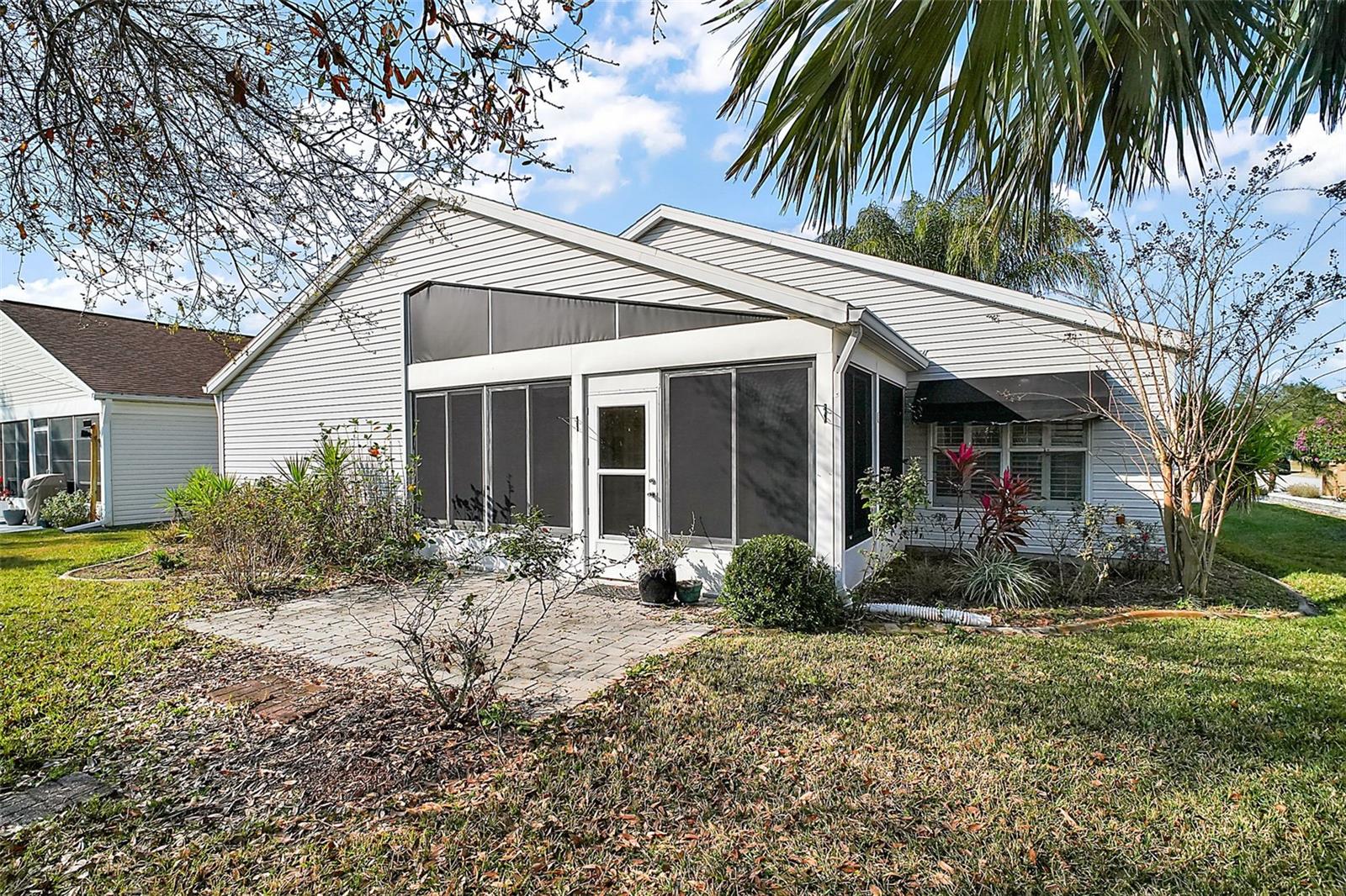 Image 13 of 47 For 25324 Hibiscus Street