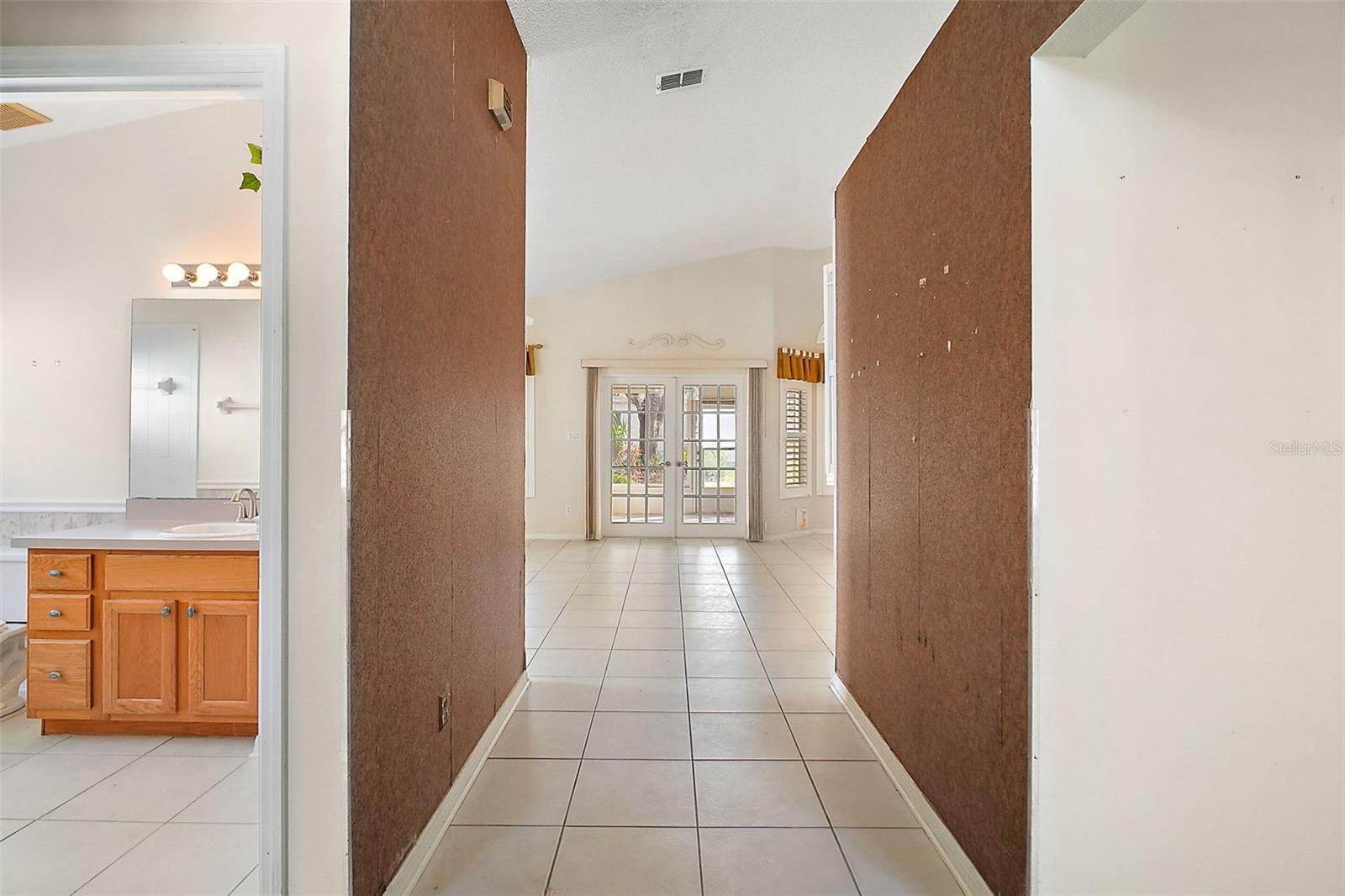 Image 23 of 47 For 25324 Hibiscus Street