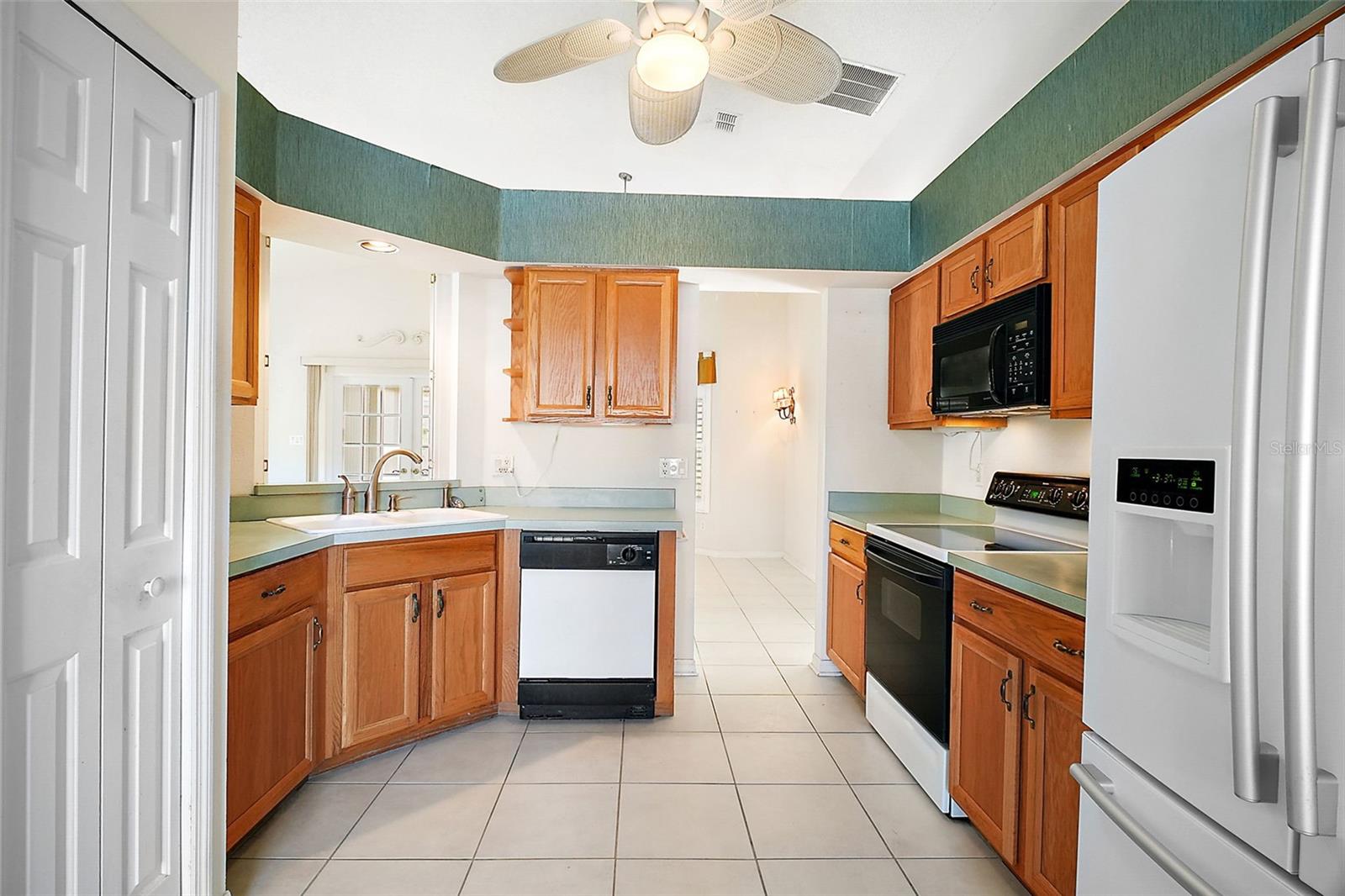 Image 34 of 47 For 25324 Hibiscus Street