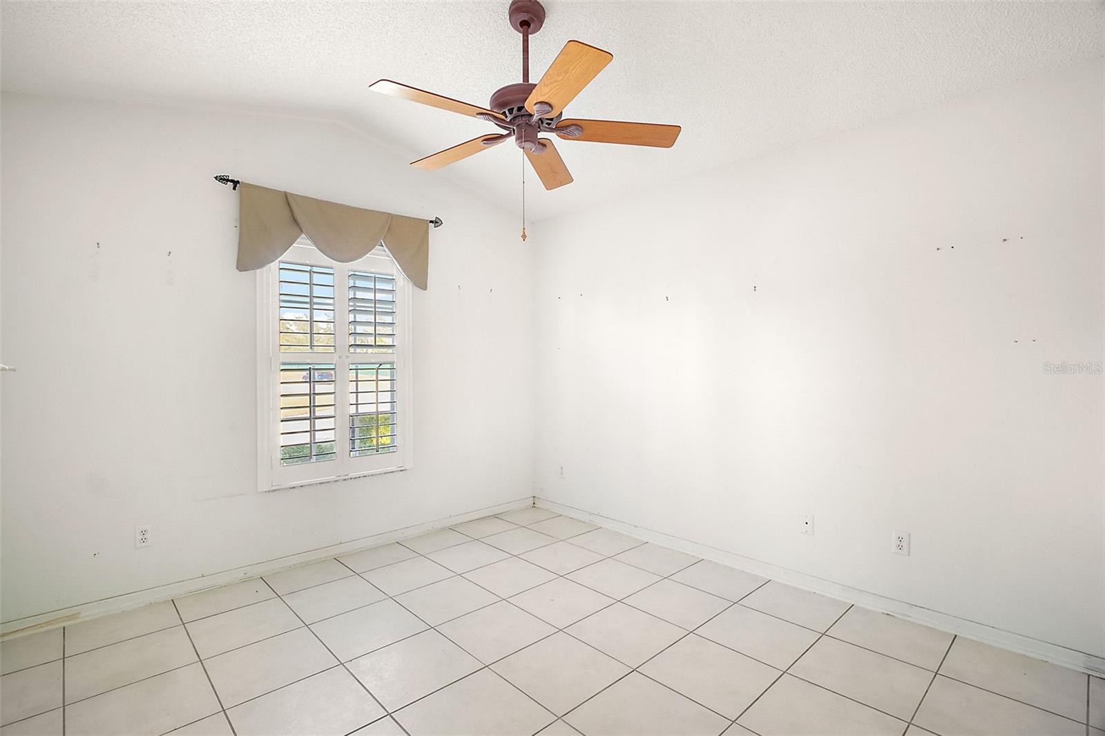 Image 45 of 47 For 25324 Hibiscus Street