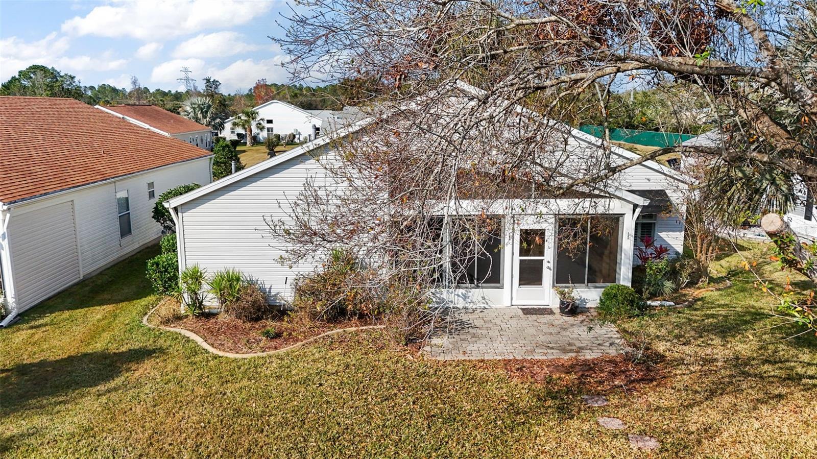 Image 6 of 47 For 25324 Hibiscus Street