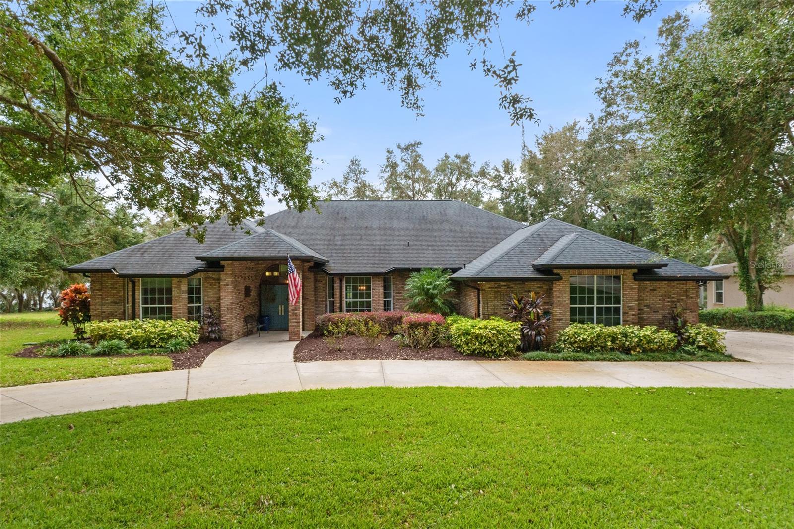 Details for 5910 Lake Emma Court, GROVELAND, FL 34736