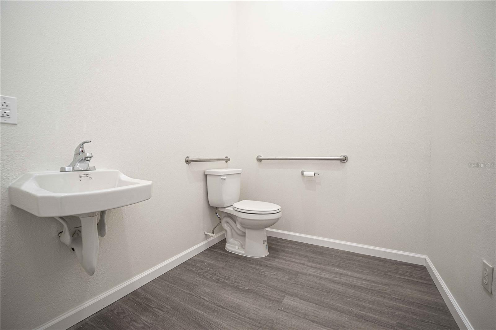 Image 12 of 16 For 101 Huey Street