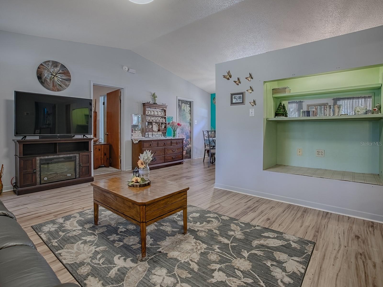 Image 5 of 24 For 11915 Cr 680