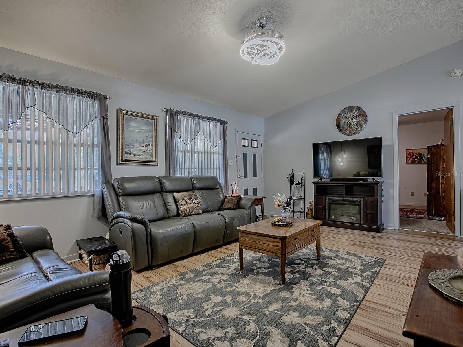 Image 7 of 24 For 11915 Cr 680
