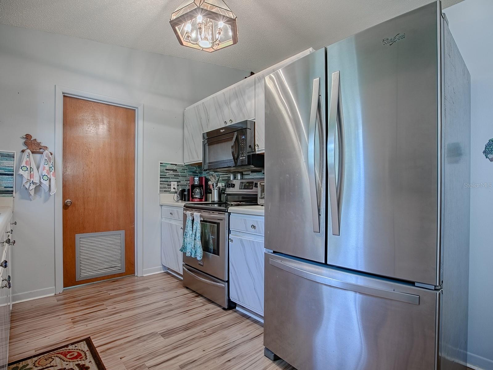 Image 9 of 24 For 11915 Cr 680