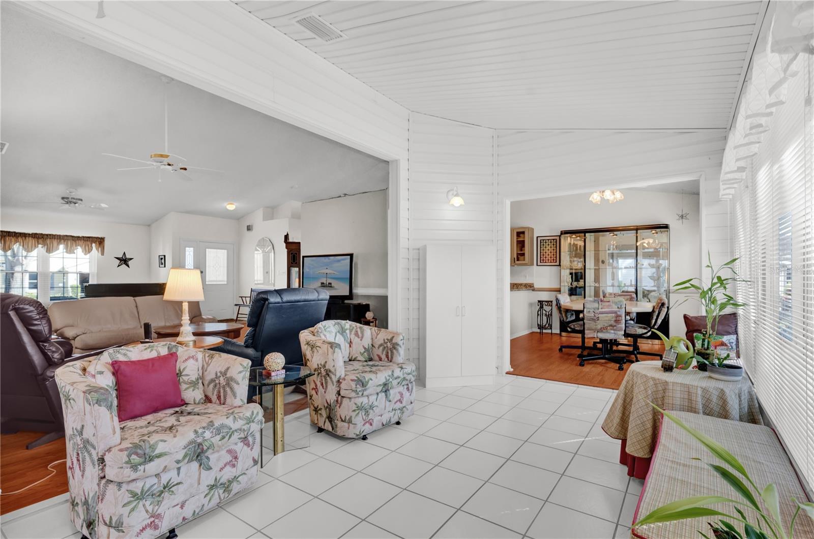 Image 16 of 34 For 5428 Tangelo Street
